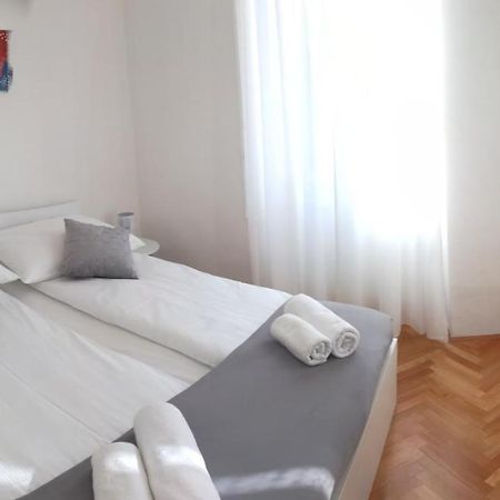 Apartments B&M Сежана Екстериор снимка