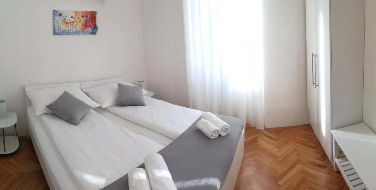 Apartments B&M Сежана Екстериор снимка