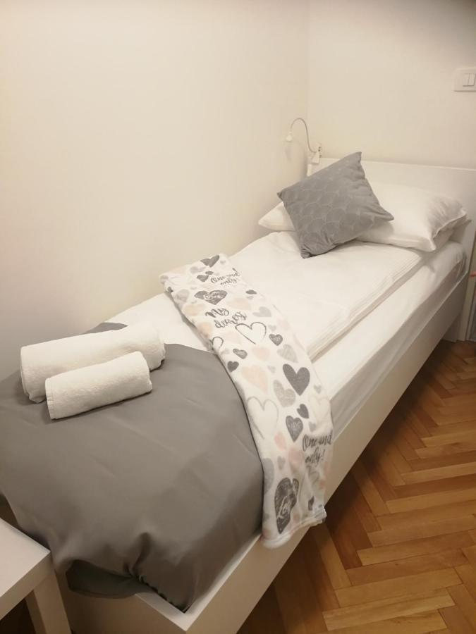 Apartments B&M Сежана Екстериор снимка