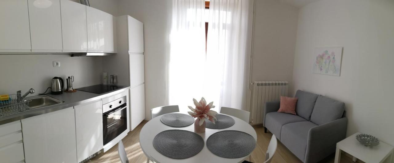 Apartments B&M Сежана Екстериор снимка